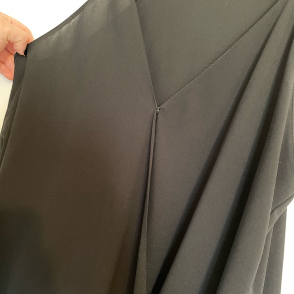 Lush vneck tank top - Picture 6 of 8